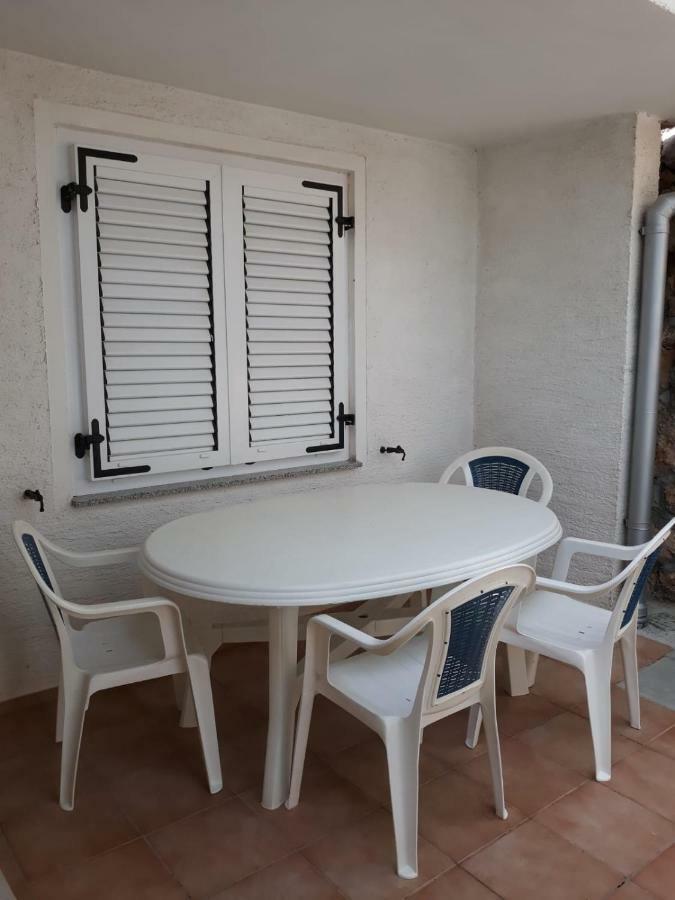 צזריקה Apartman Grospic 2 מראה חיצוני תמונה